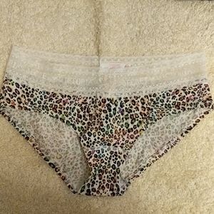 NWT VS PINK Animal Print Low-Rise Hiphugger
